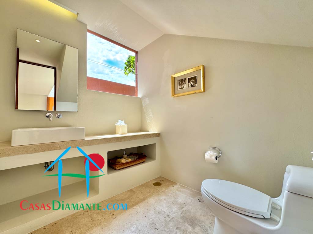 Real Diamante Villas del Sol Villa Turquesa 1 - Baño de visitas 1